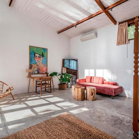 Apartamento Batu Belig Living Managed By Cpm Bali Seminyak Exterior foto