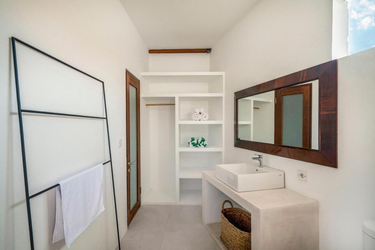 Apartamento Batu Belig Living Managed By Cpm Bali Seminyak Exterior foto
