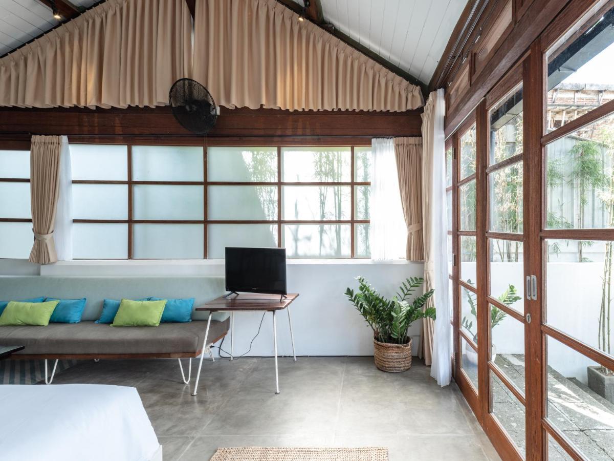 Apartamento Batu Belig Living Managed By Cpm Bali Seminyak Exterior foto