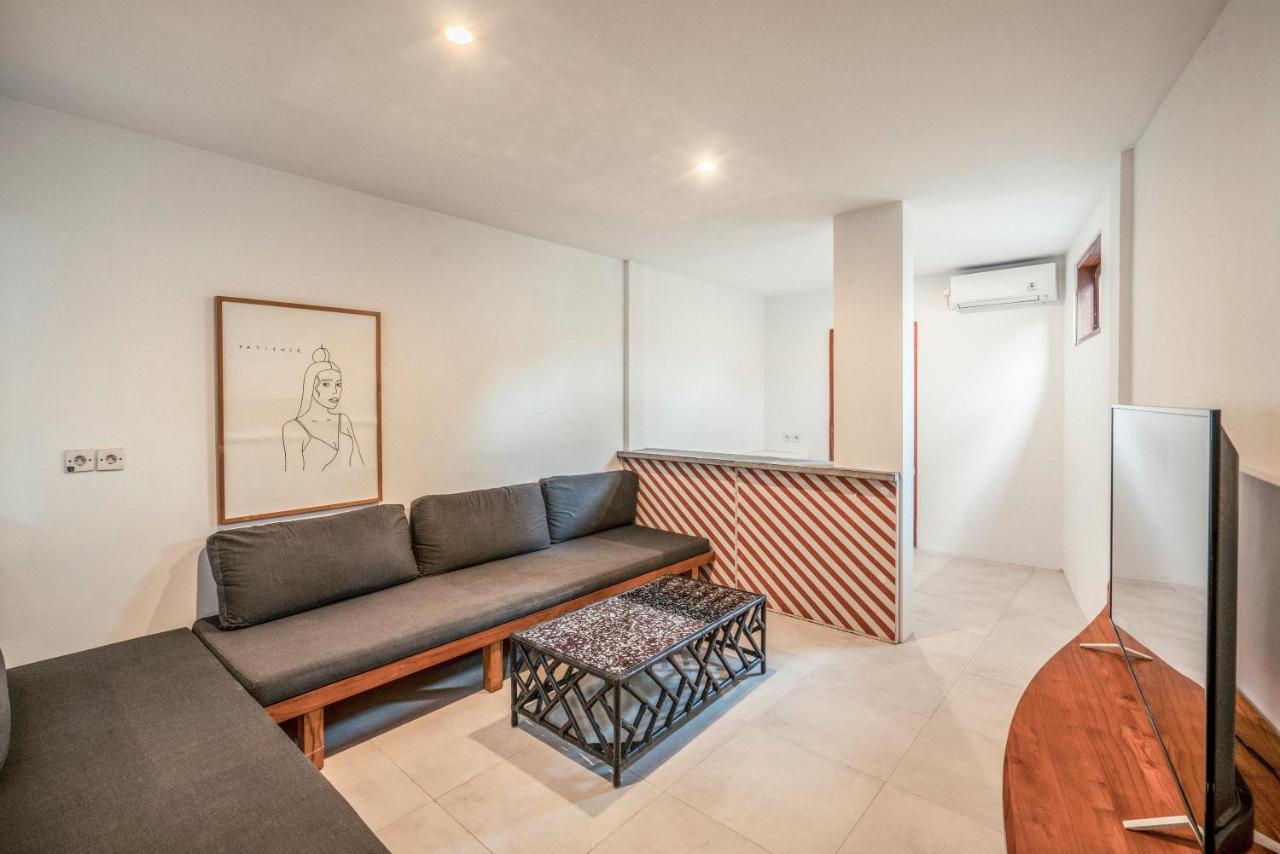 Apartamento Batu Belig Living Managed By Cpm Bali Seminyak Exterior foto